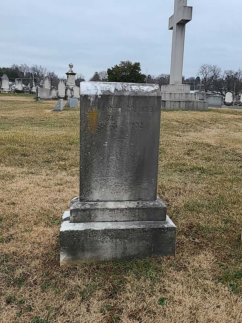 Laura Norris's grave. Photo 2