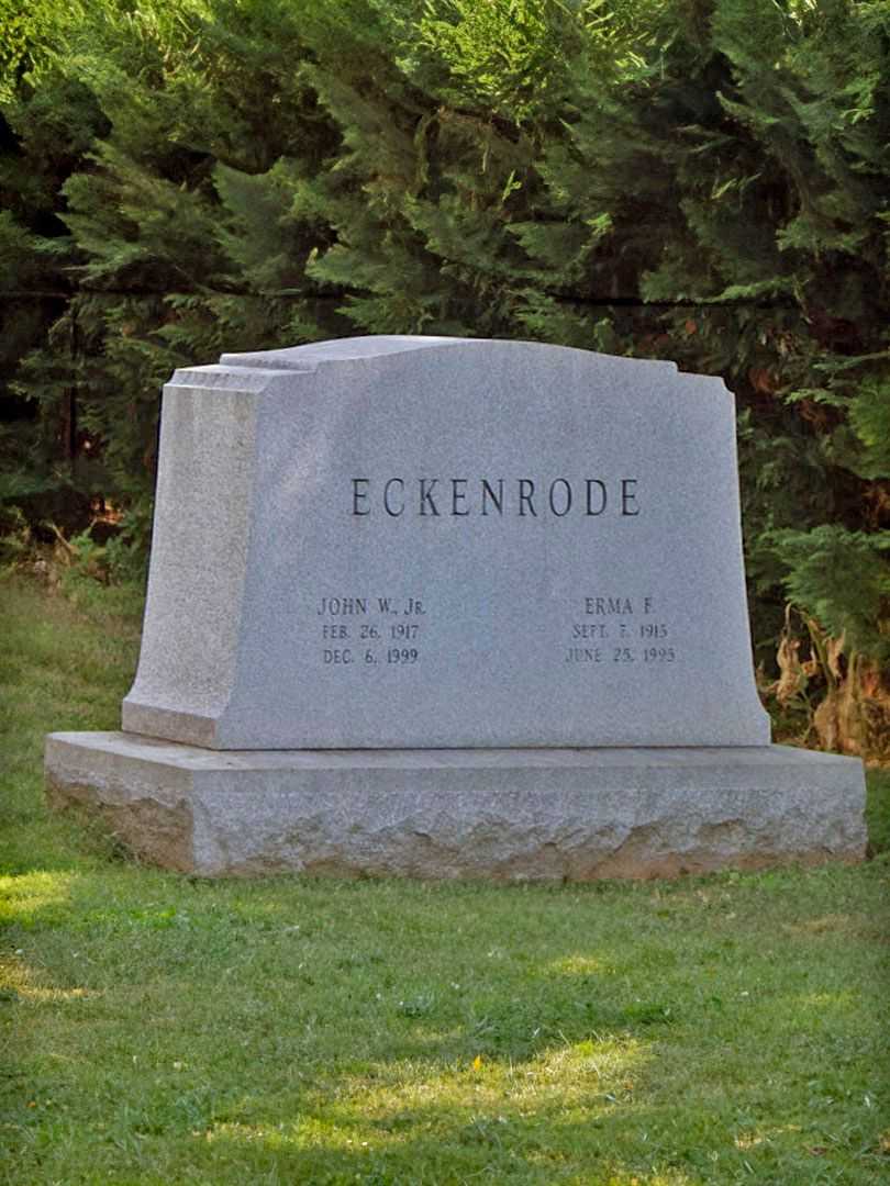 John W. Eckenrode Junior's grave. Photo 1