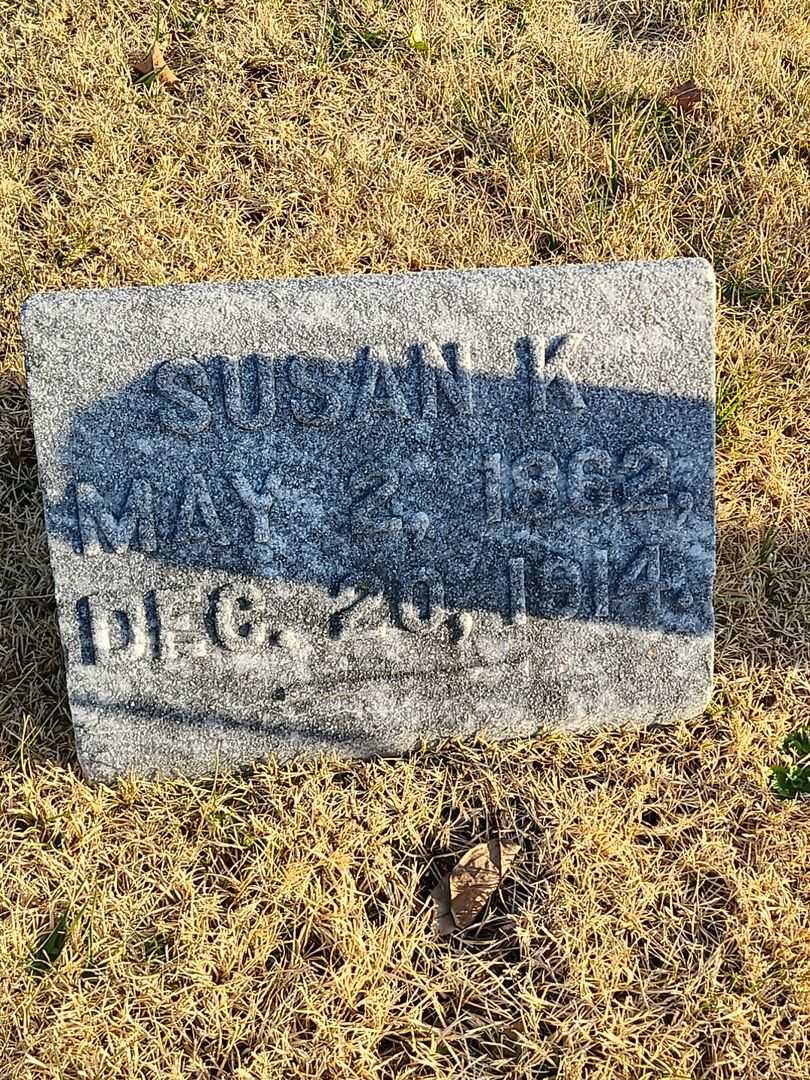 Susan K. Lee's grave. Photo 3