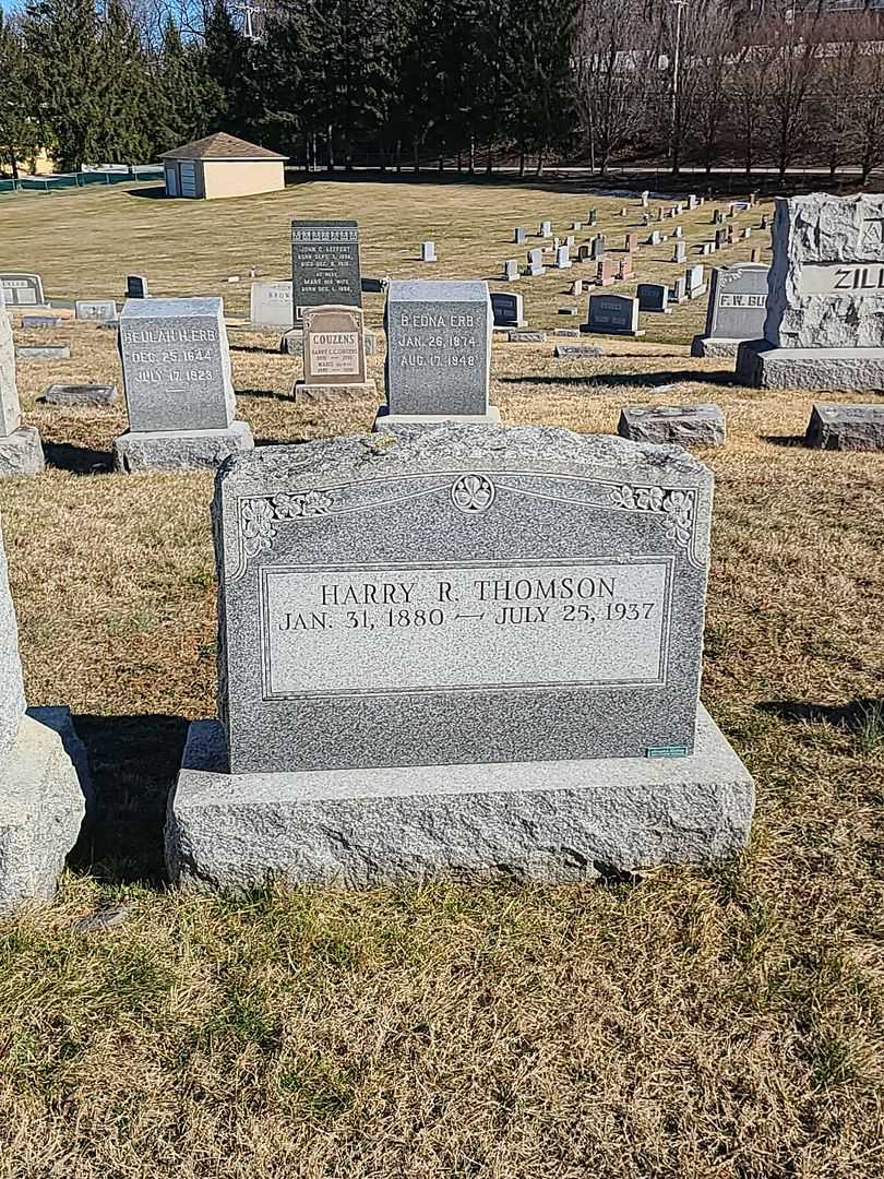 Harry R. Thomson's grave. Photo 2
