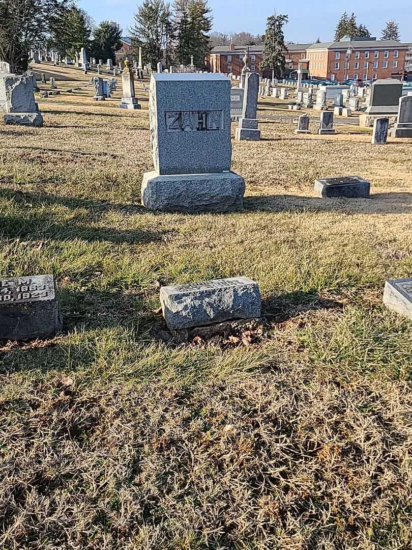 John T. Zahn's grave. Photo 2