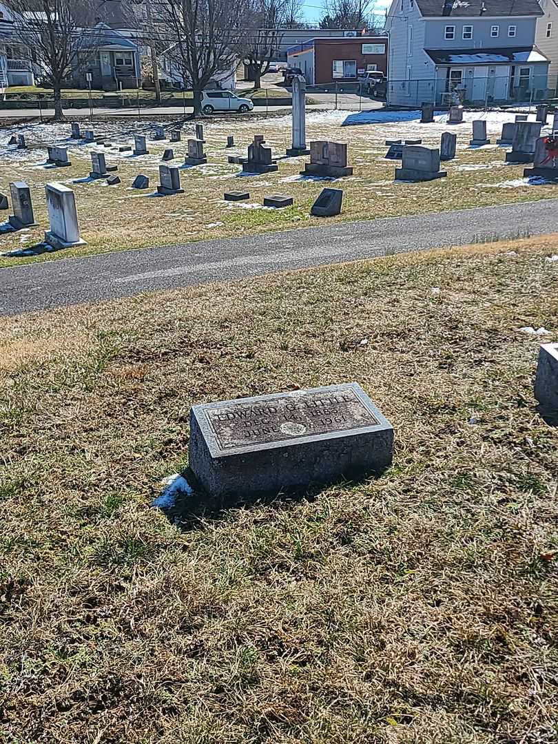 Edward G. Little's grave. Photo 2