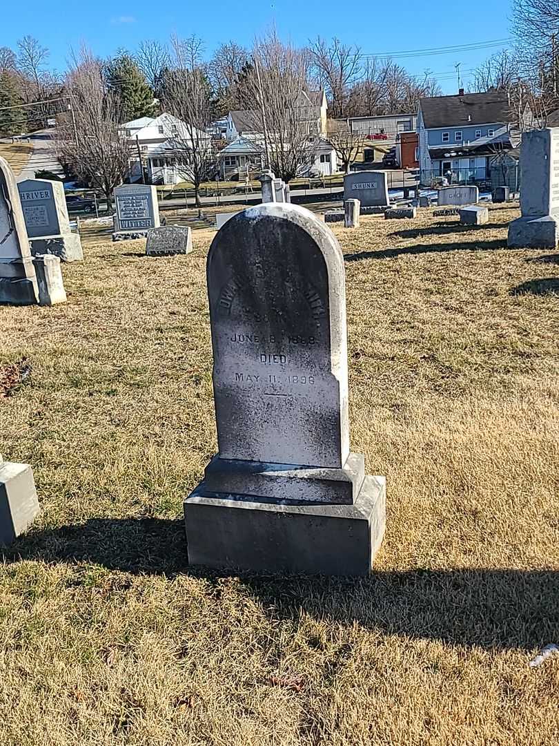 Edward Gehr Smith's grave. Photo 2