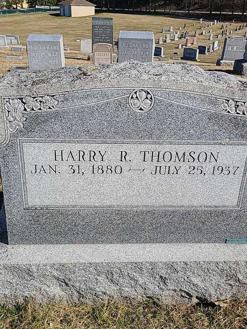 Harry R. Thomson's grave. Photo 3