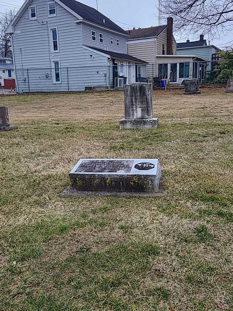 Betty E. Lambert's grave. Photo 2