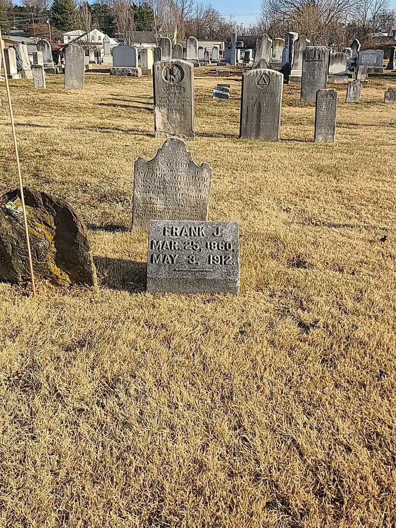 Frank J. Lee's grave. Photo 2