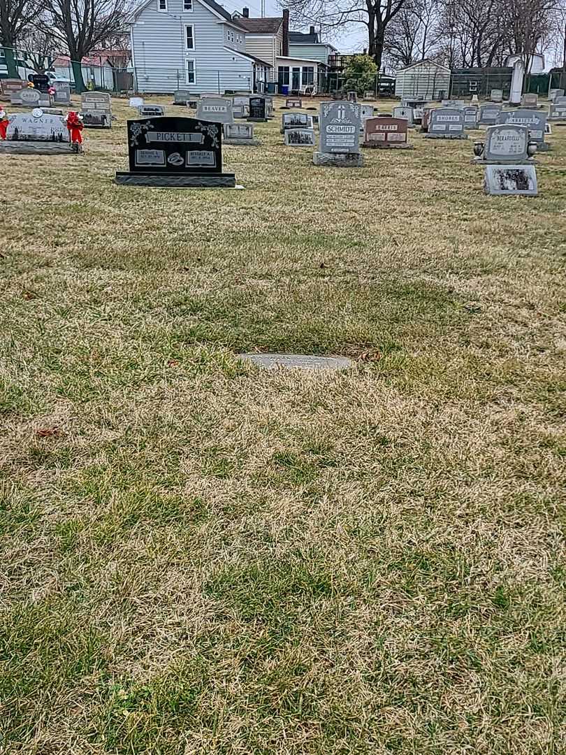 Charles L. Dorm's grave. Photo 2