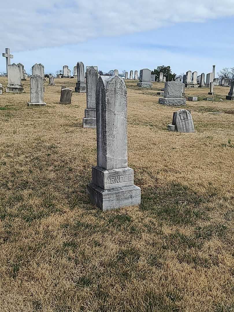 William A. Arnold's grave. Photo 1