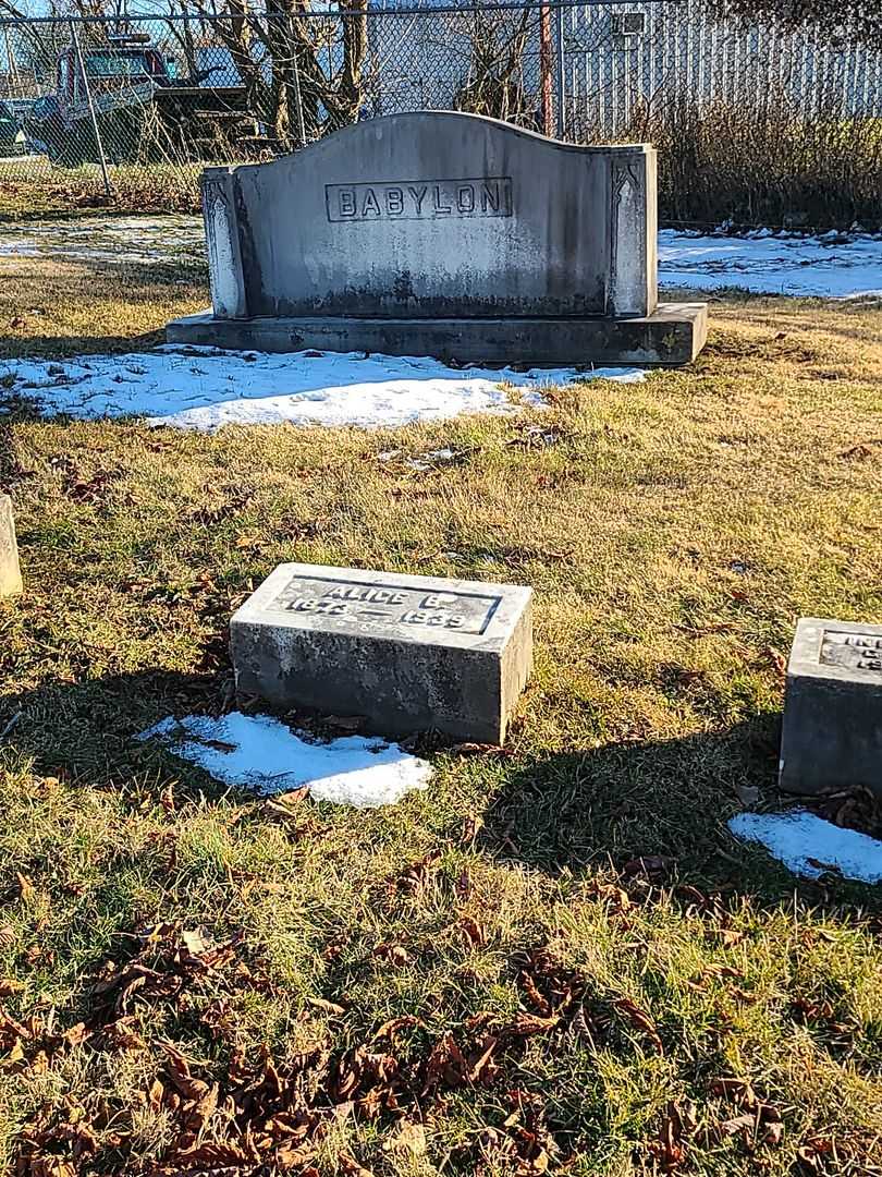 Alice B. Babylon's grave. Photo 2