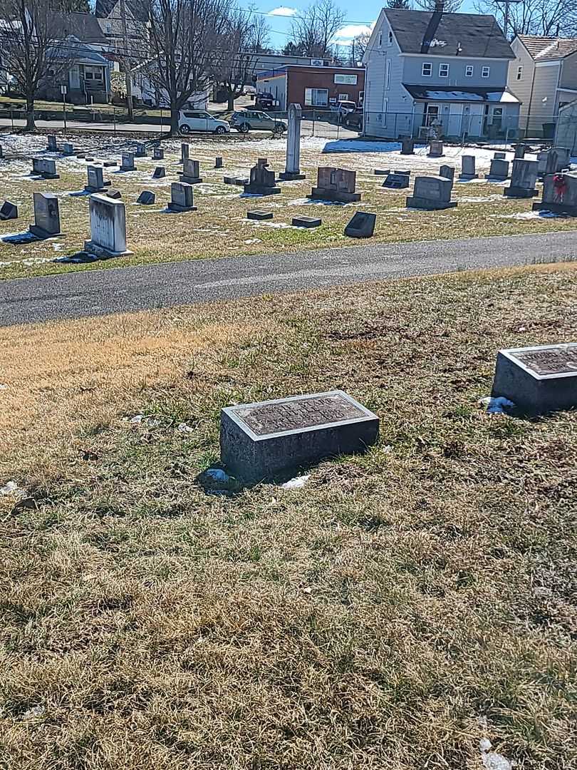 Jessie Starr Little's grave. Photo 2