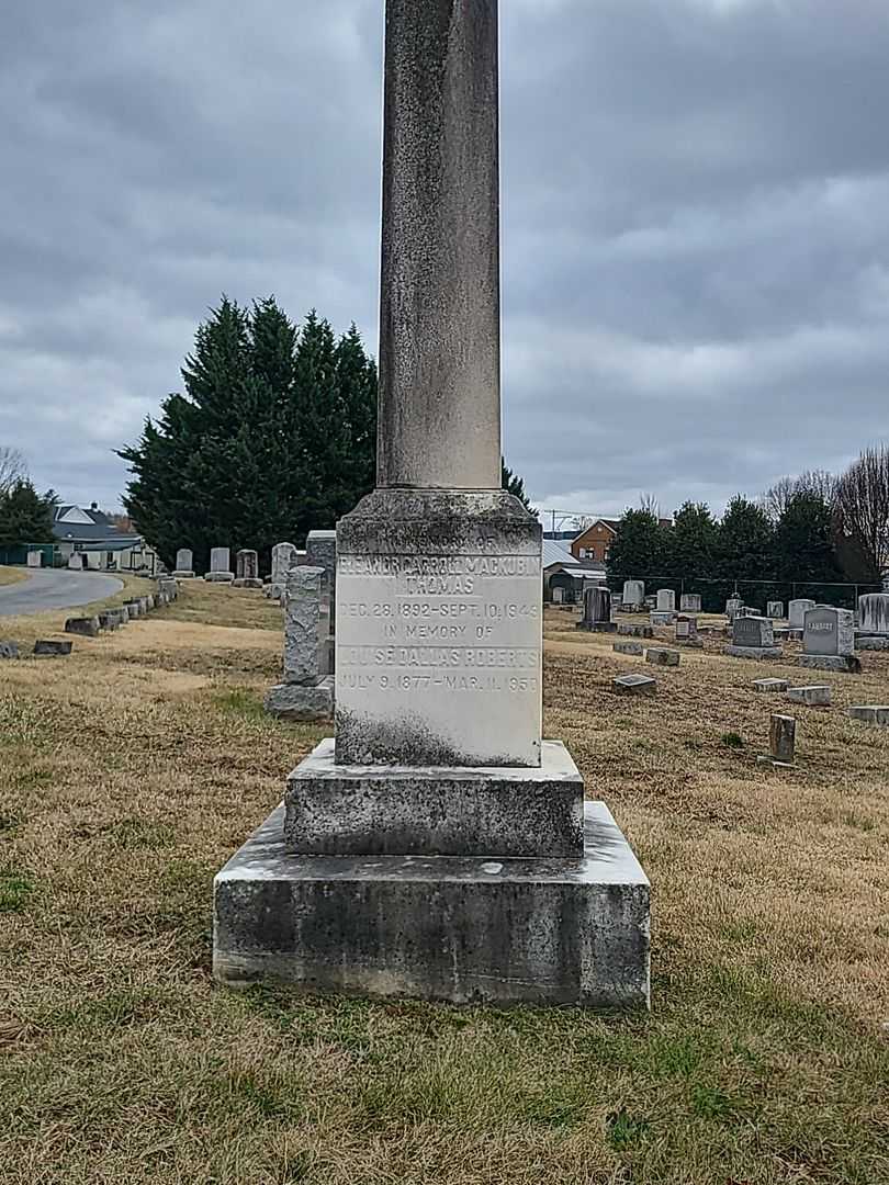 Louise Dallas Roberts's grave. Photo 2