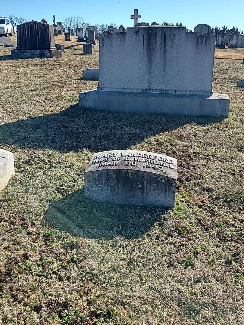 Mary Vanderford Frizell's grave. Photo 2