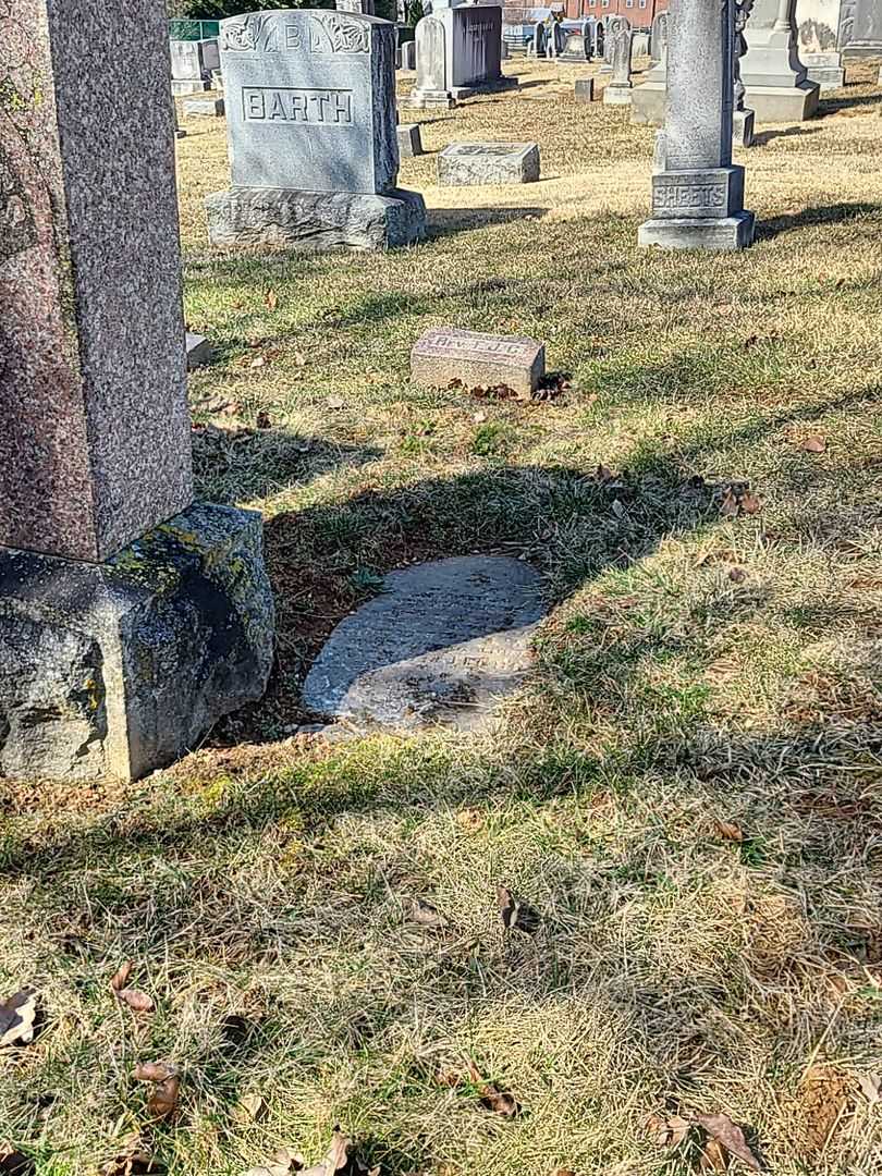 May Cross's grave. Photo 2
