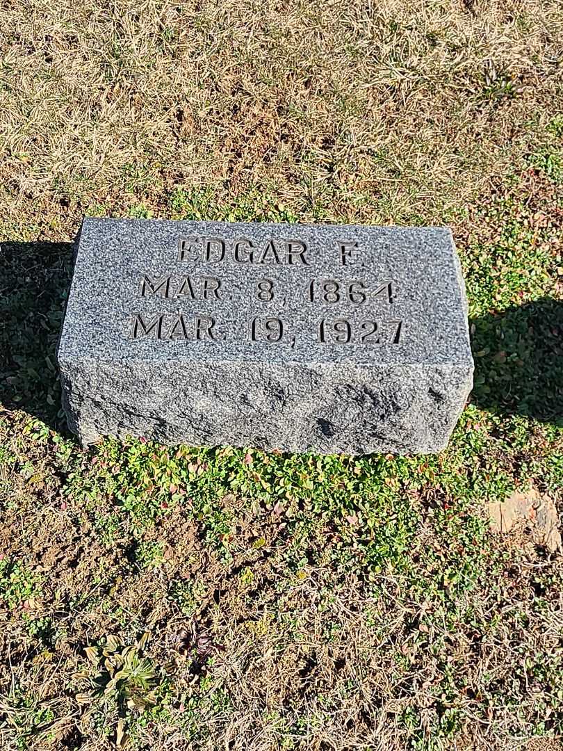 Edgar F. Keefer's grave. Photo 3