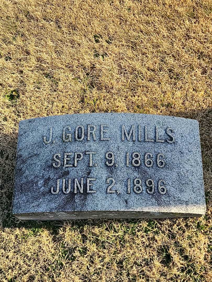 J. Gore Mills's grave. Photo 3