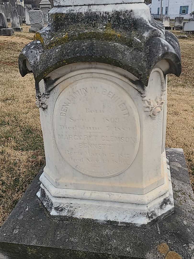 Benjamin W. Bennett's grave. Photo 3