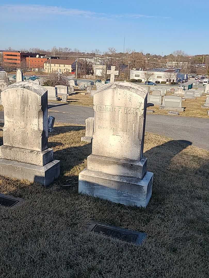 Carrie F. Derr's grave. Photo 2