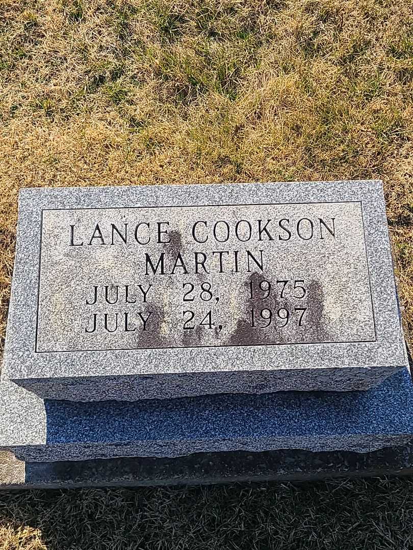 Lance Cookson Martin's grave. Photo 2