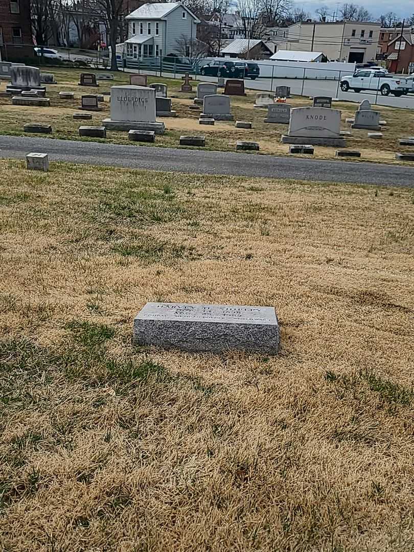 Harvey D. Shipley's grave. Photo 2