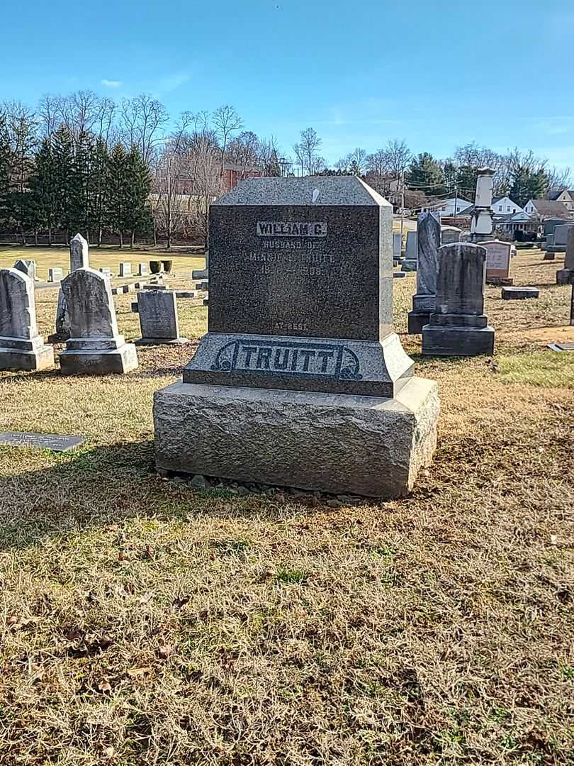 William C. Truitt's grave. Photo 2