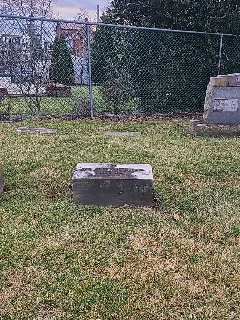 Reverend Harry Stansbury Weyrich's grave. Photo 2