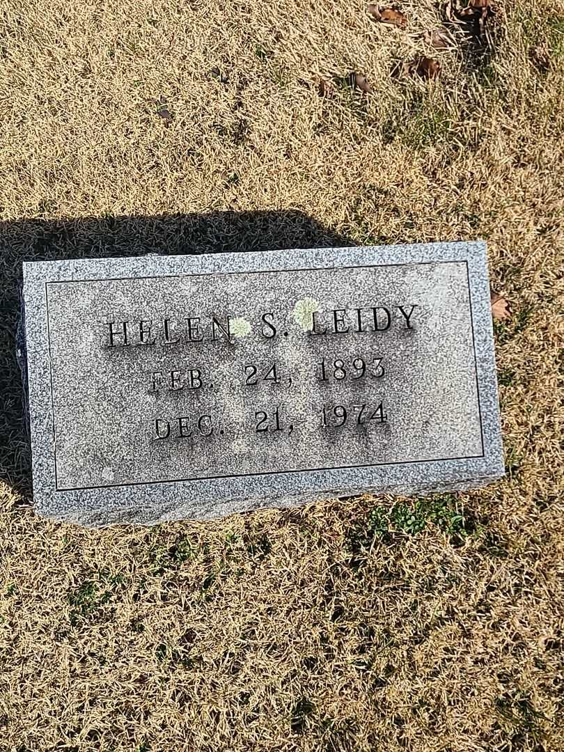 Helen S. Leidy's grave. Photo 3