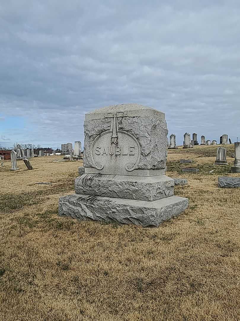 Peter P. Sauble's grave. Photo 1