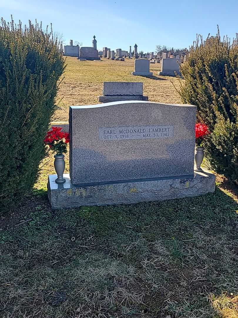 Earl McDonald Lambert's grave. Photo 2