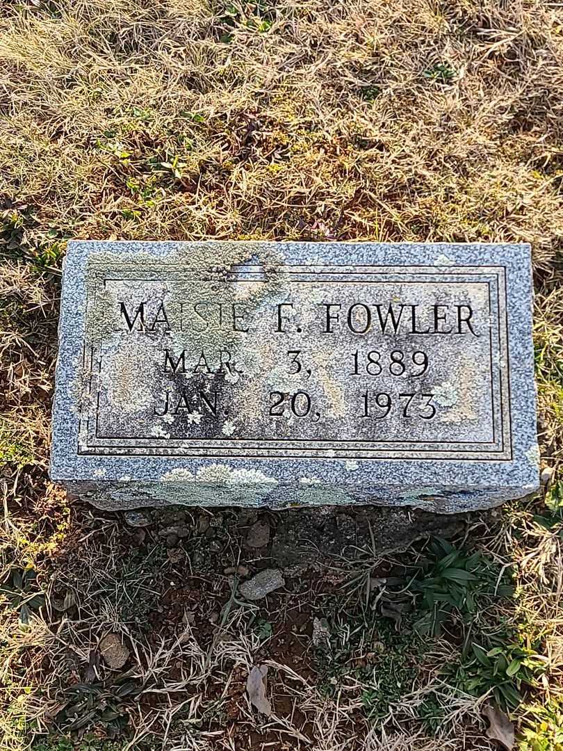 Maisie F. Fowler's grave. Photo 3