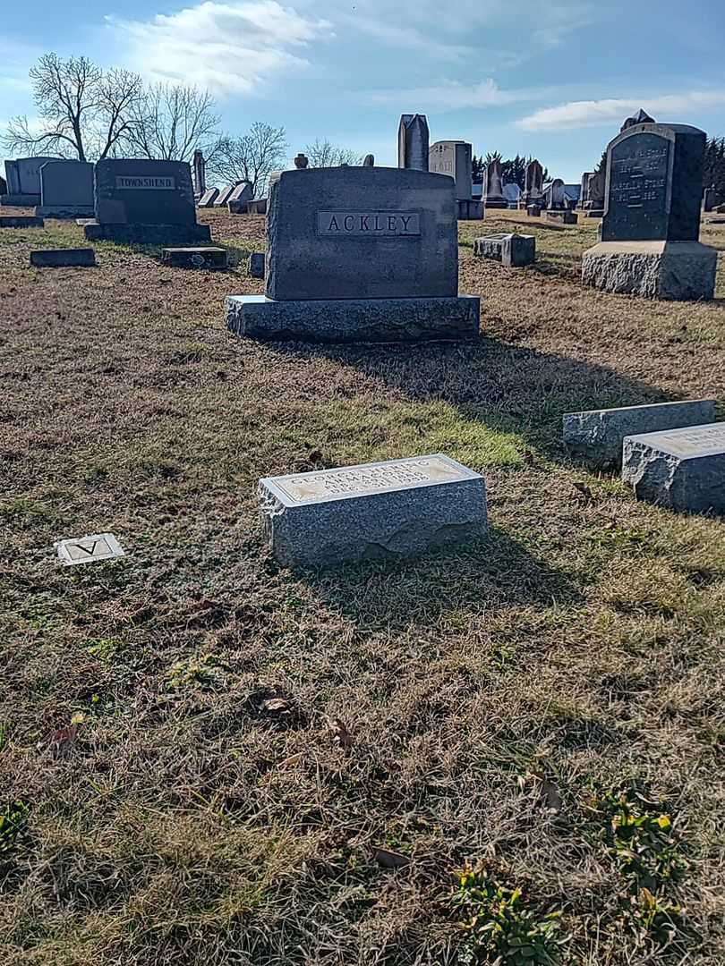 George Hering Armacost's grave. Photo 2