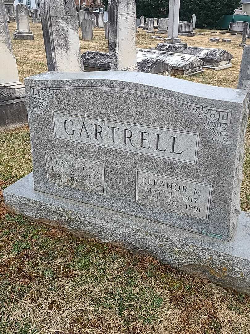 Eleanor M. Gartrell's grave. Photo 1