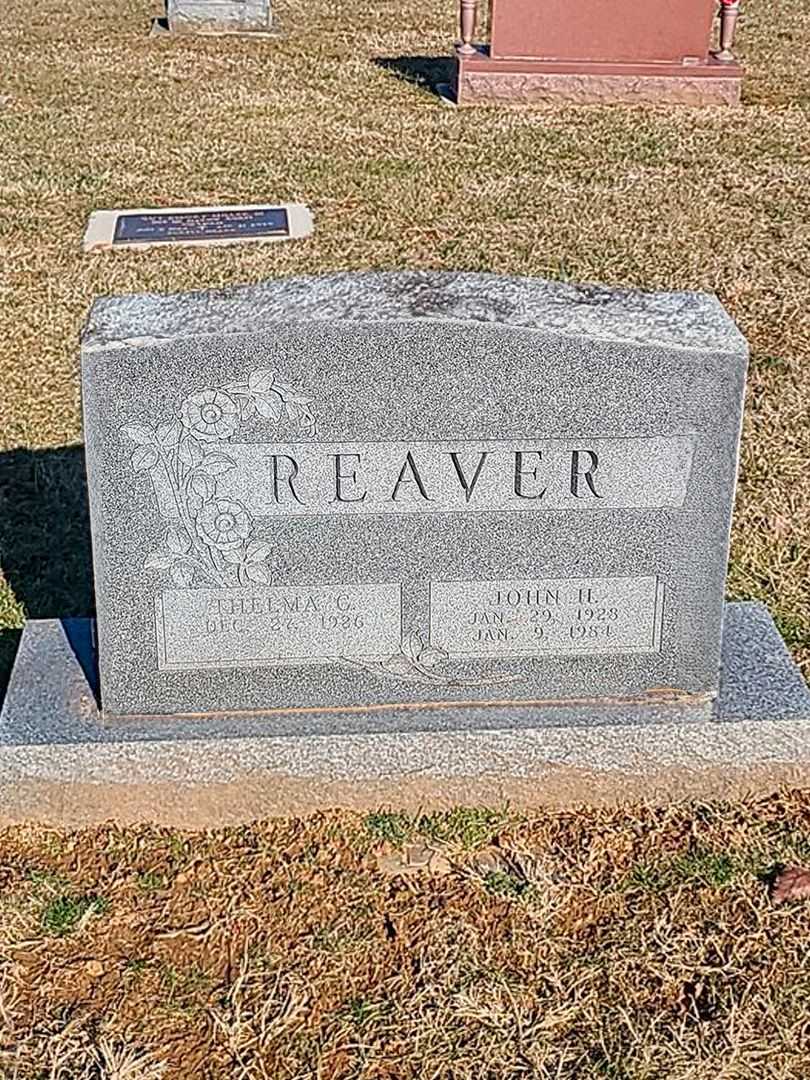 John H. Reaver's grave. Photo 1
