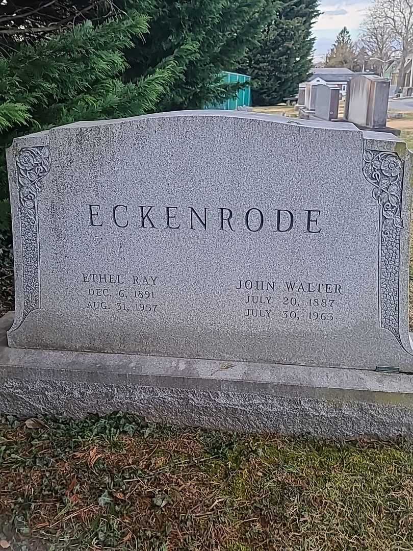 Ethel Ray Eckenrode's grave. Photo 3