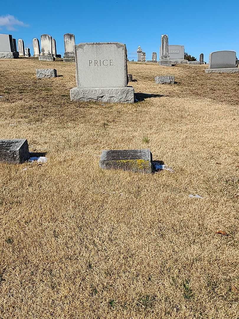 Clarence L. Price's grave. Photo 2