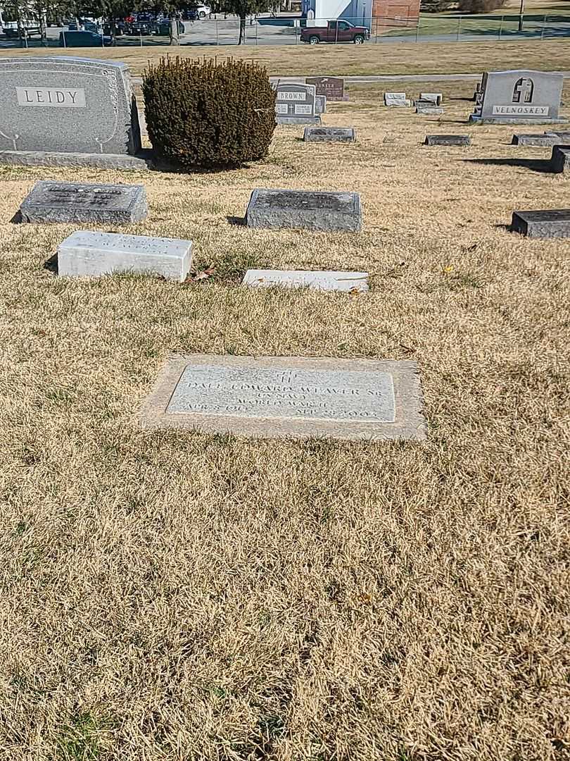 Dale Edward Weaver Senior's grave. Photo 2