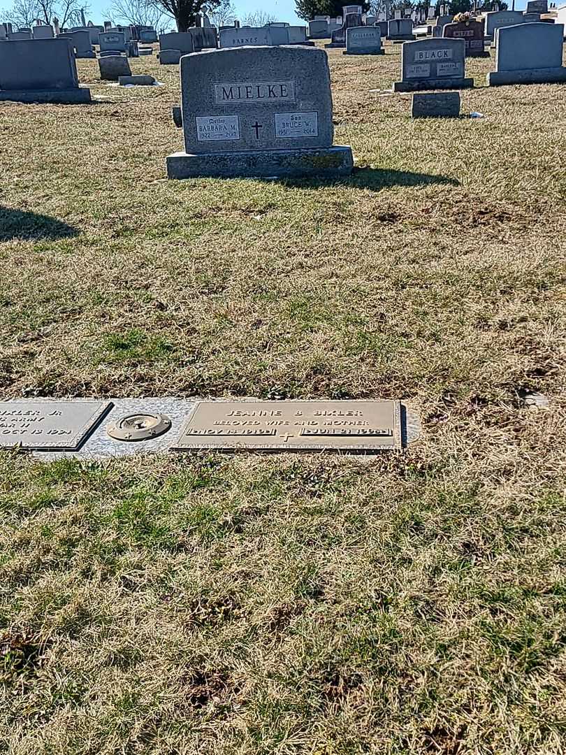 Jeanne B. Bixler's grave. Photo 2