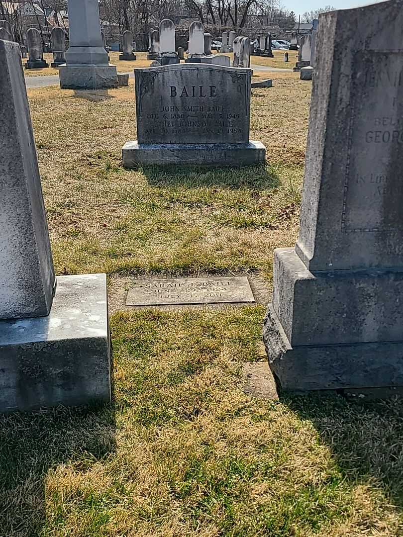 Sarah J. Baile's grave. Photo 2