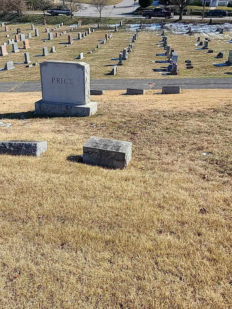 James E. Price's grave. Photo 2