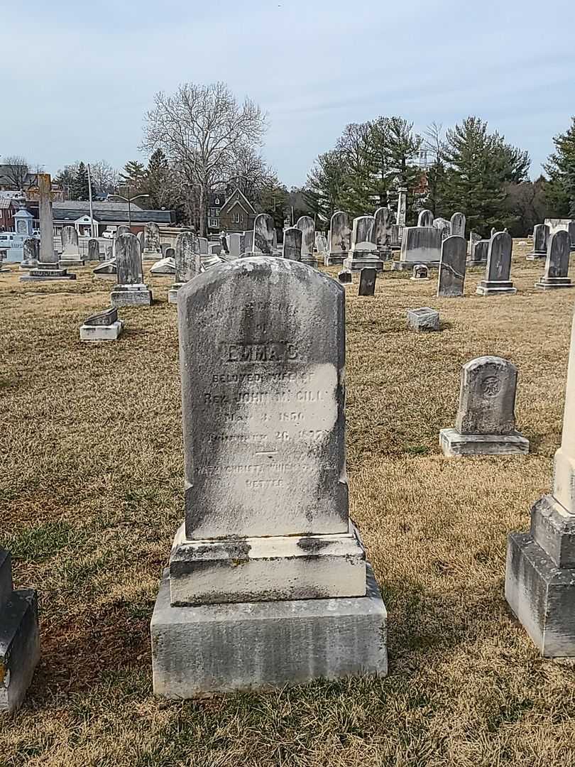 Emma C. Gill's grave. Photo 1