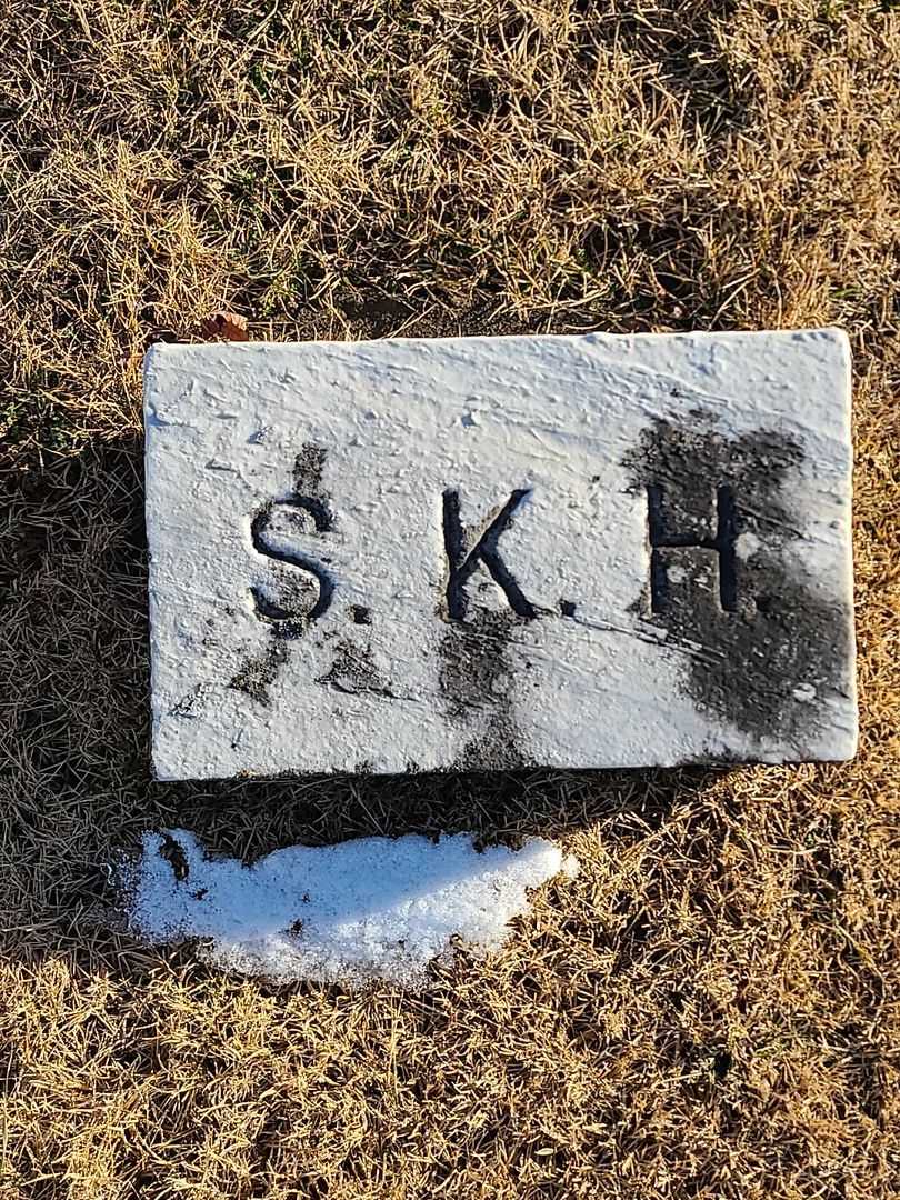 S. K. Herr's grave. Photo 4