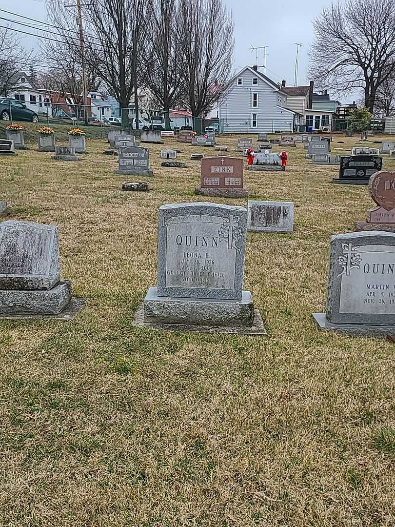 Leona E. Quinn's grave. Photo 2