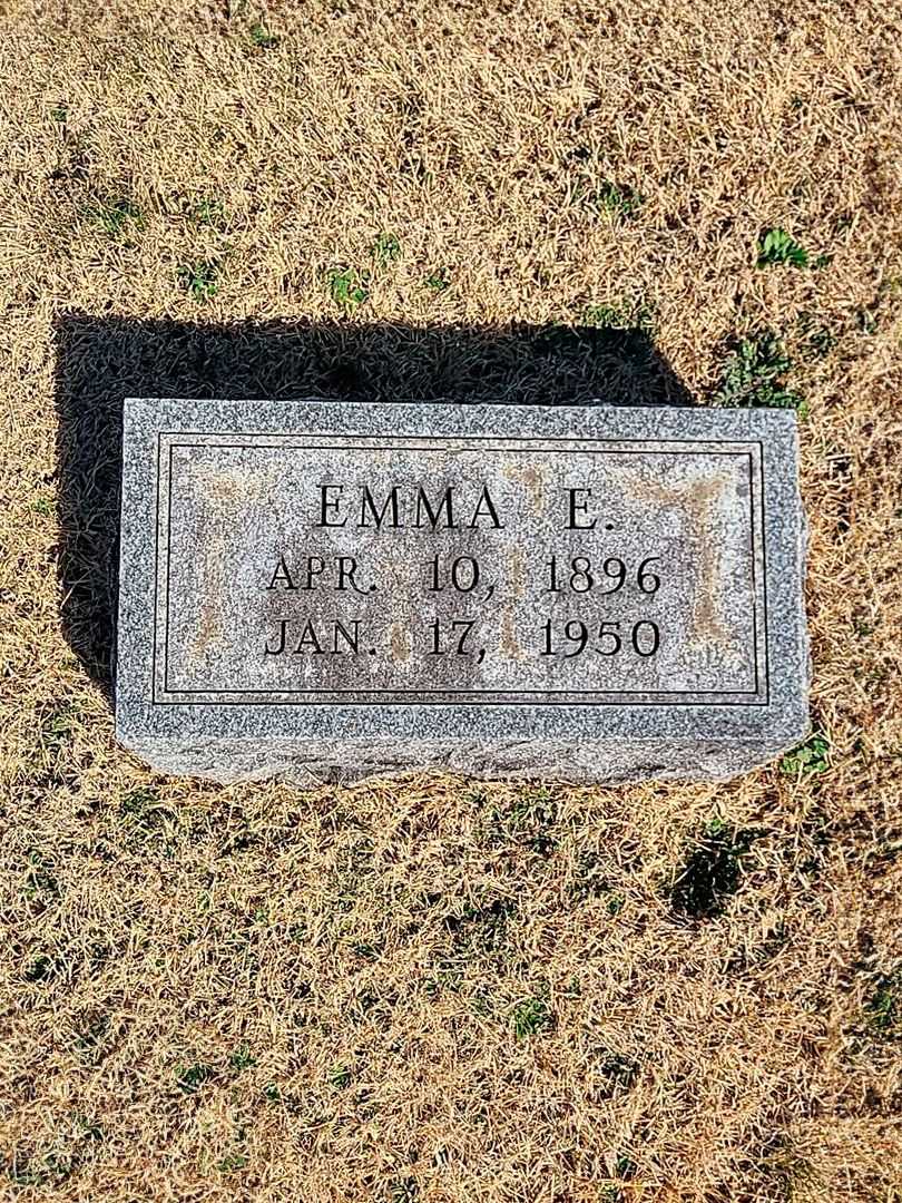 Myrtle Dryden Magin's grave. Photo 4