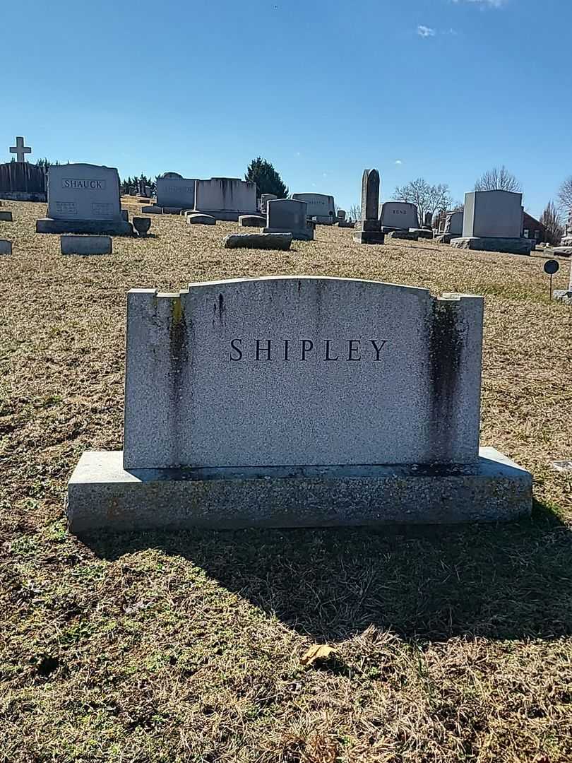 Charles E. Shipley's grave. Photo 1