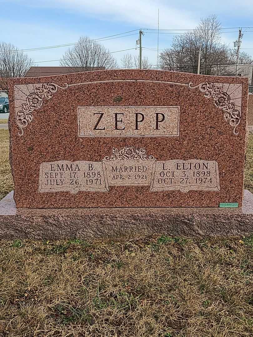 John C. Rickell's grave. Photo 1
