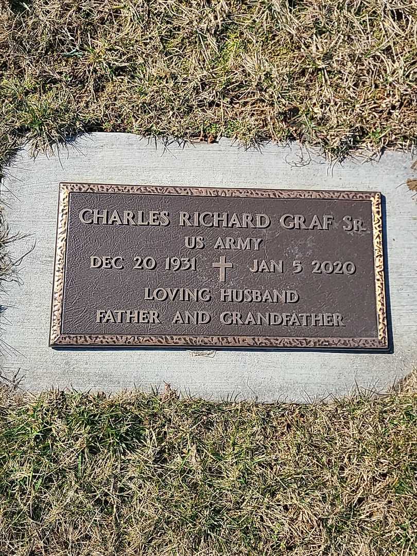 Charles Richard Graf Senior's grave. Photo 3