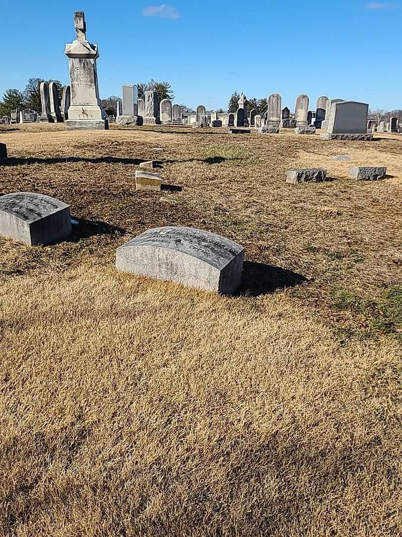 Lillian Genevieve Shipley's grave. Photo 2