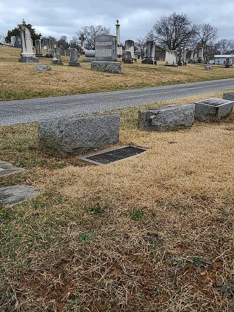 Hilda M. Smith's grave. Photo 2