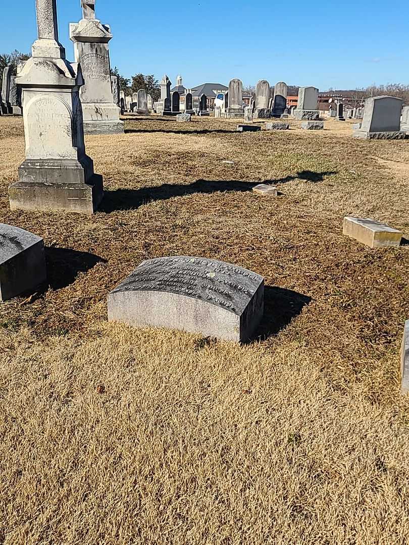 Laura Genevieve Lambert Shipley's grave. Photo 2