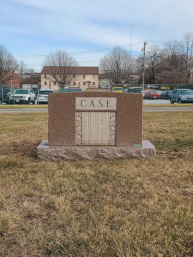 Thomas J. Case's grave. Photo 1