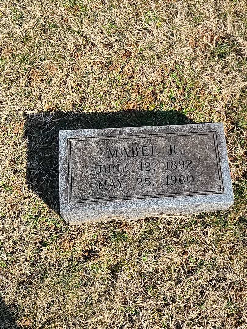 Mabel R. Zahn's grave. Photo 3